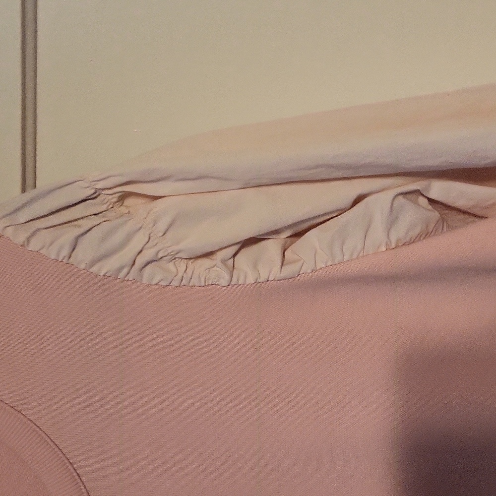 Pink dress - Picture 3 of 4